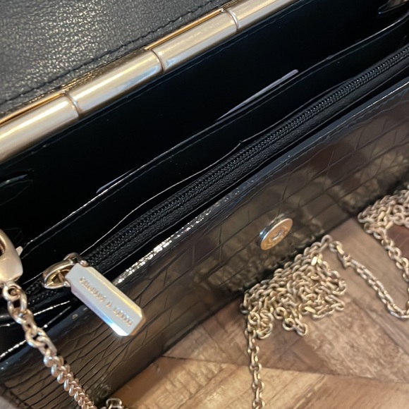 CHARLES & KEITH - CLUTCH - Picture 6 of 7